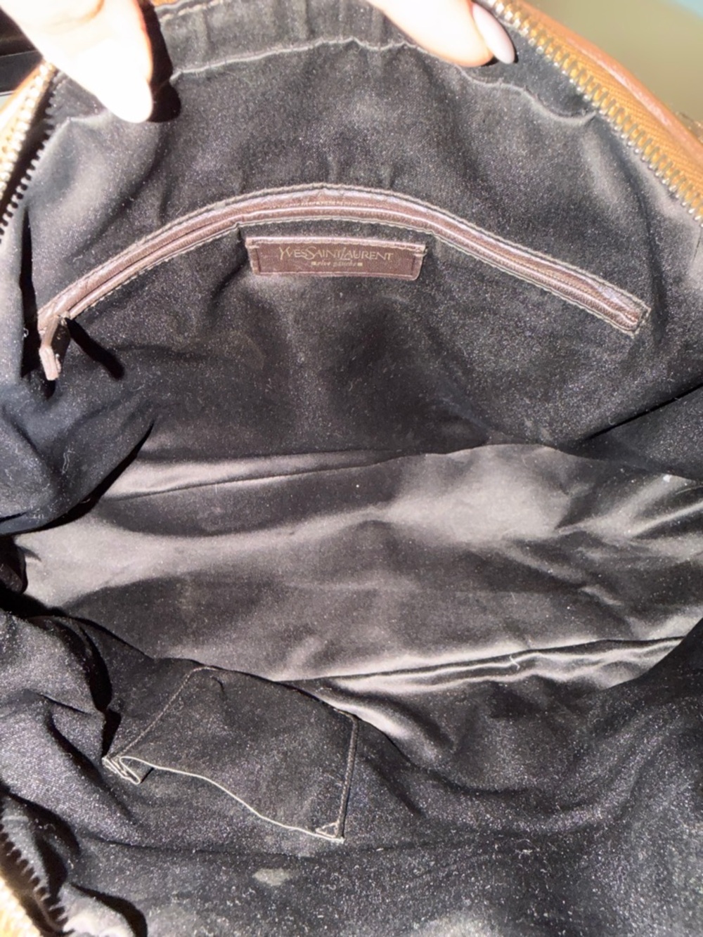 Yves Saint Laurent Tan Leather Large Muse - Picture 12 of 13